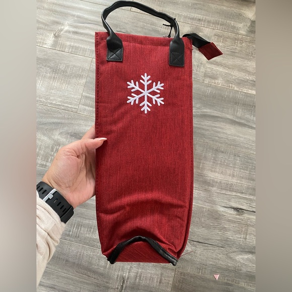 Other - Insulated wine cooler carry on. NWT